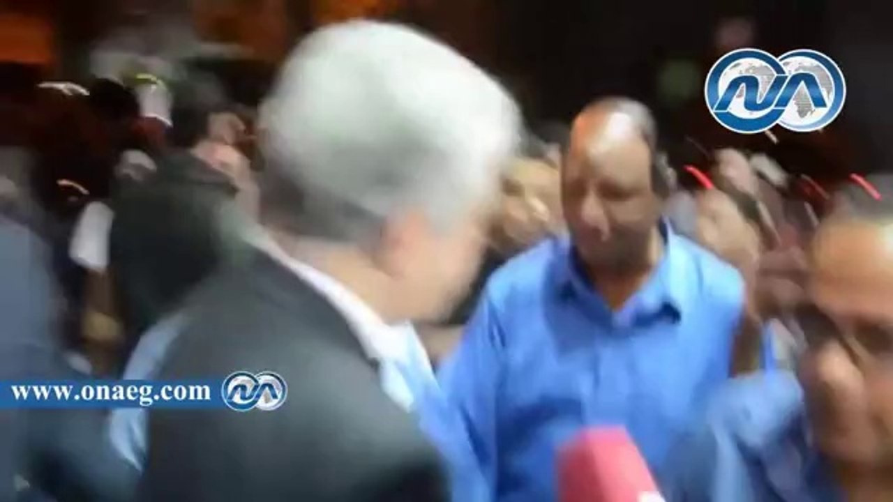شاهد|| "حمدين صباحى" يقدم واجب العزاء لأسرة الفنان الراحل "حسين الإمام"