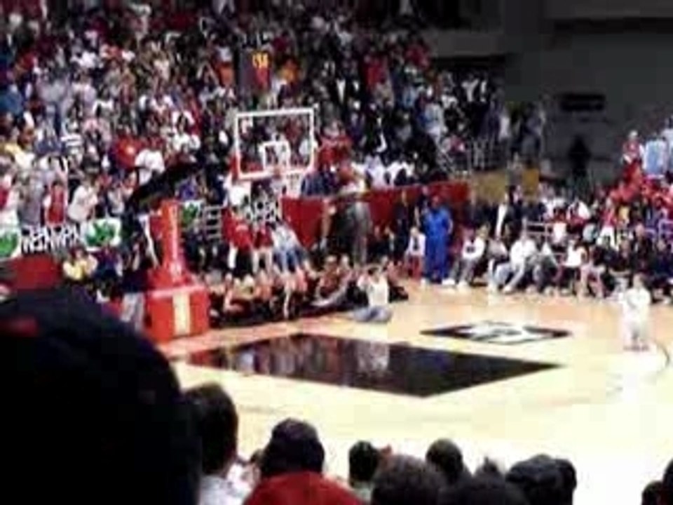 [NCAA] James White Crazy Dunk