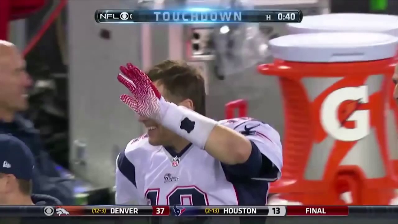 Tom Brady Can't Get A High-Five PSA - What's Trending Original
