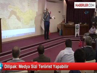 Dilipak: "Kırmızı Otomobil Kullanan Kadınlar CHP'ye Oy Veriyor"