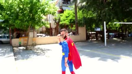 Ο Superman ψήφισε !!!