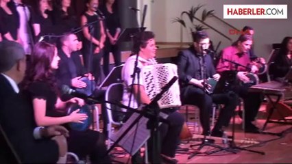 Türk Korosu Ayakta Alkışlandı