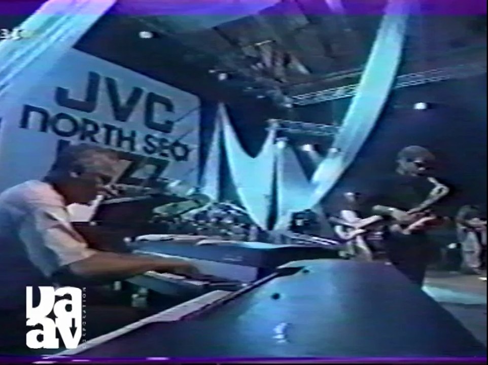 Legends (Marcus Miller, Eric Clapton, Steve Gadd, joe Sample) North Sea Jazz Fest. 97