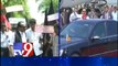 Sri Lankan President Mahinda Rajapakse arrives for Modi's swearing in