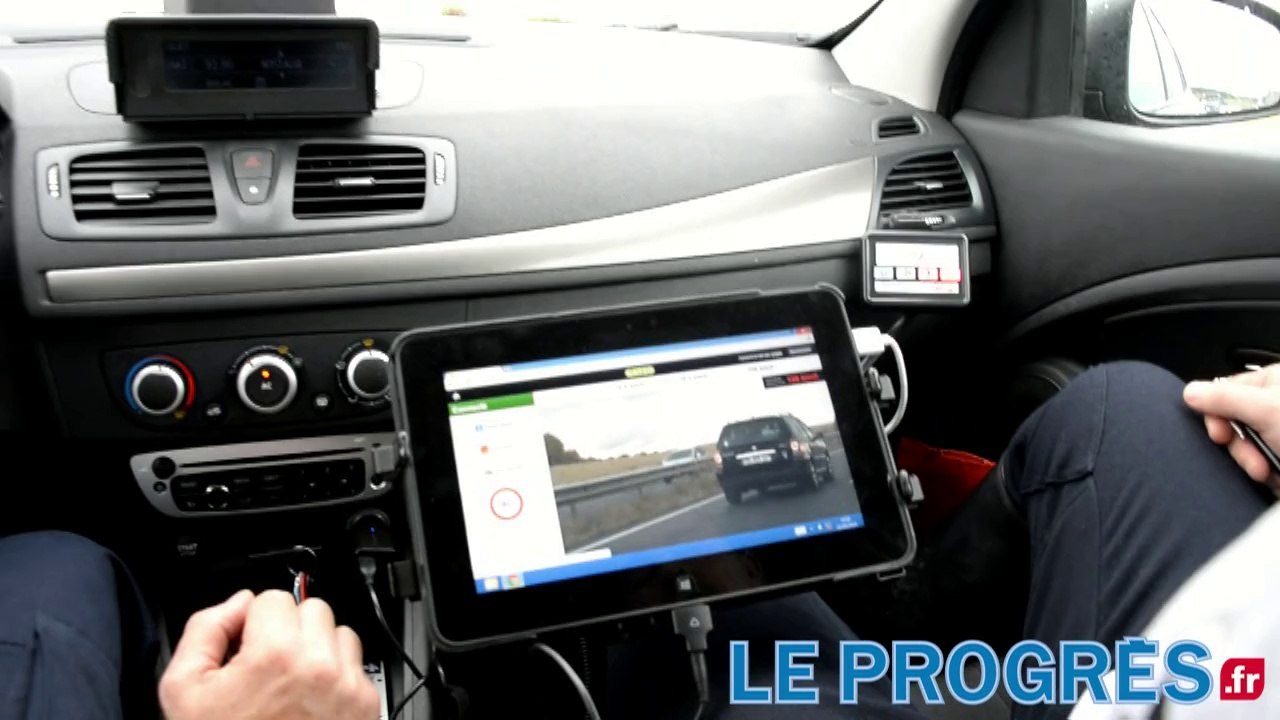 Le radar embarqué dans une voiture de police banalisée : comment ça marche