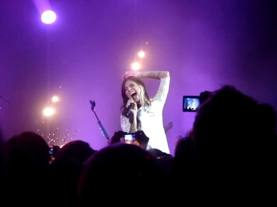 Christina Perri - Distance