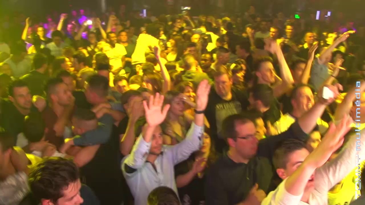 CYRIL HANOUNA @ B.BOX CLUB HOSTED BY DJ TEFA & DJ MOOX TOUCHE PAS A MON B.BOX CLUB