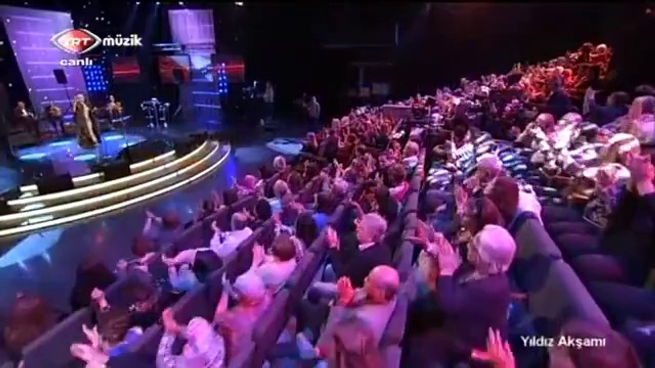 Muazzez Ersoy-Gör Gör Seni Nasıl Unutacağım