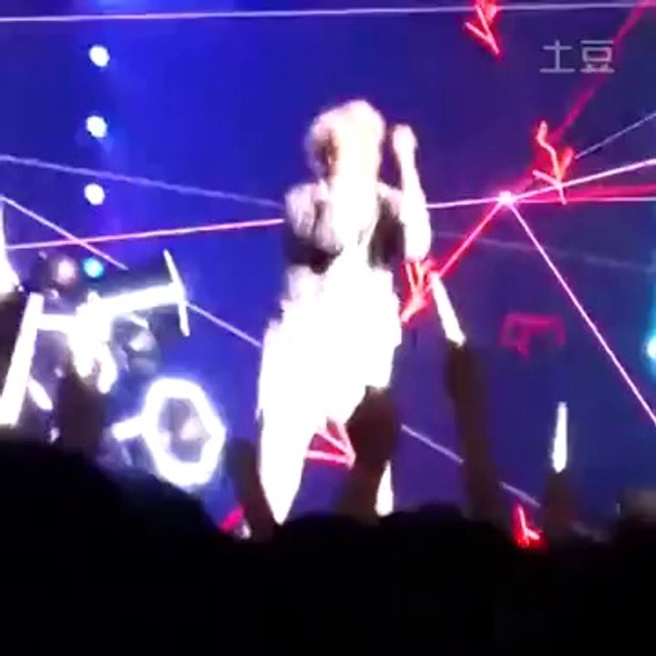 FANCAM] 140524 EXO KAI - Machine @ The Lost Planet Concert [DAY-2]