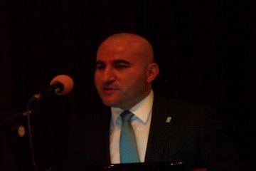 Ümit Rona: Amacımız sevdamızla bir deniz yıldızını daha denize atabilmek