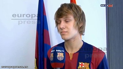 Piqué renueva hasta 2019