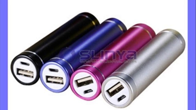 multifunction solar power 5v 2600mah mobile power bank w 5 charging adapters - silver black