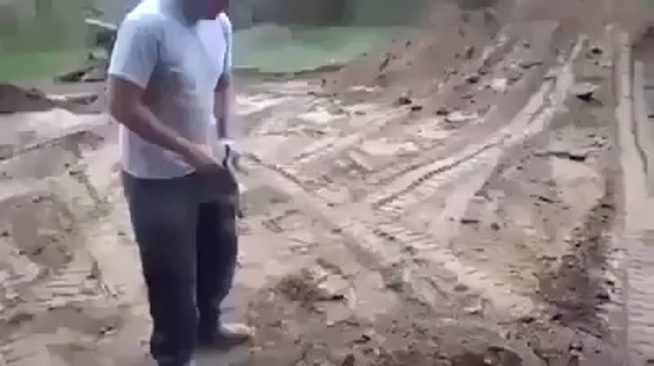 Ajeeb o Ghareeb Zameen