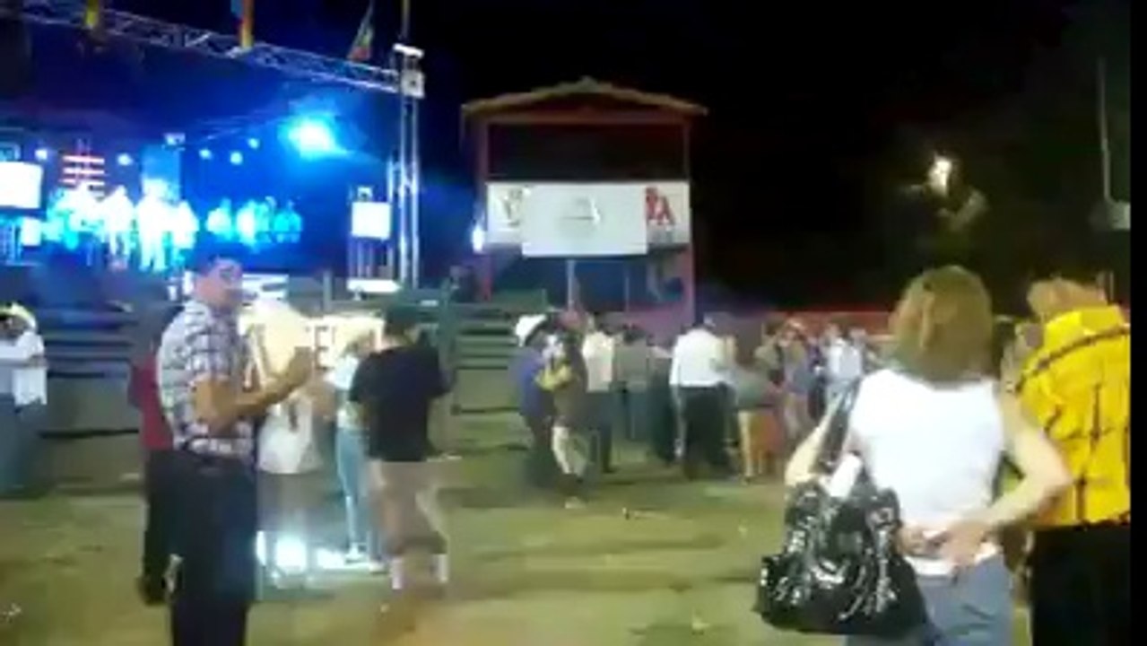 very cool dance party.