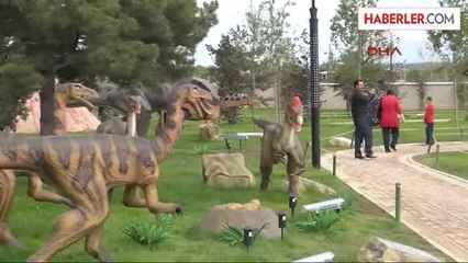 Konya'da Dinazorlar ve Masal Kahramanları Arasında Tarihe Yolculuk