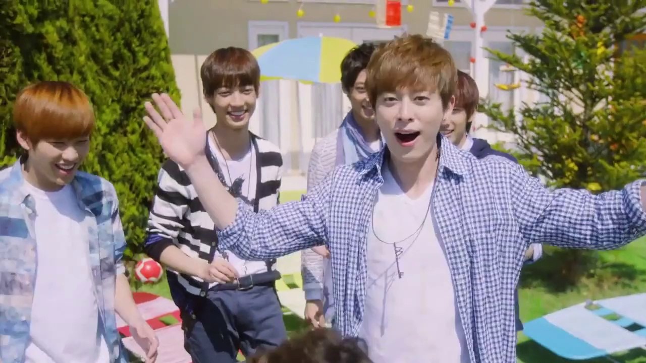 Boyfriend - Start up OFFICIAL MV