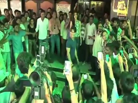 Tiger, Kriti visit theatres to see audience response - IANS India Videos