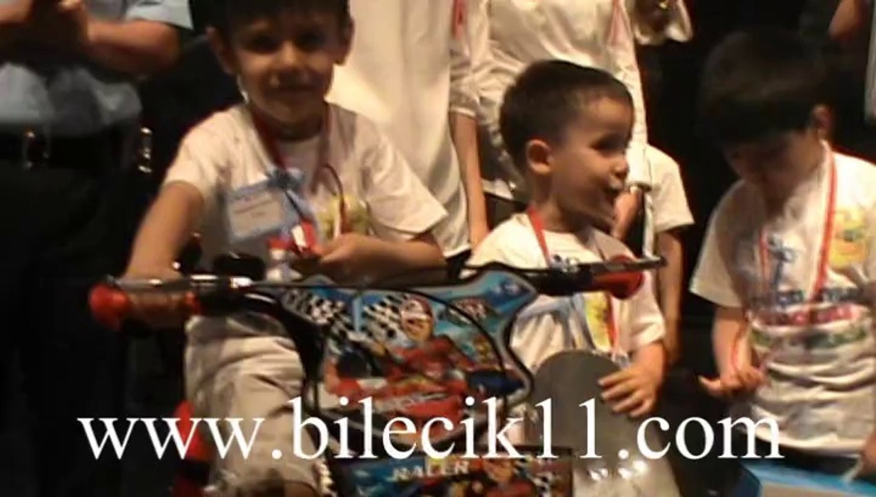 BİLECİK’TE “AKIL OYUNLARI ŞENLİĞİ” DÜZENLENDİ