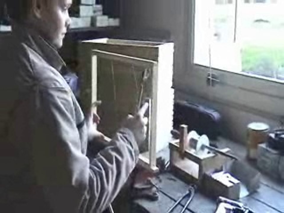 Bal Çıtasına tel takmak