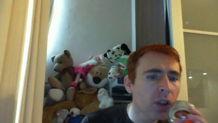 Wiwi égratigne "inconsolable" de Kayna Samet