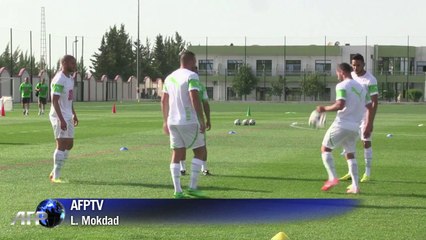 Foot: l'équipe algérienne s'entraîne, à 3 semaines du Mondial