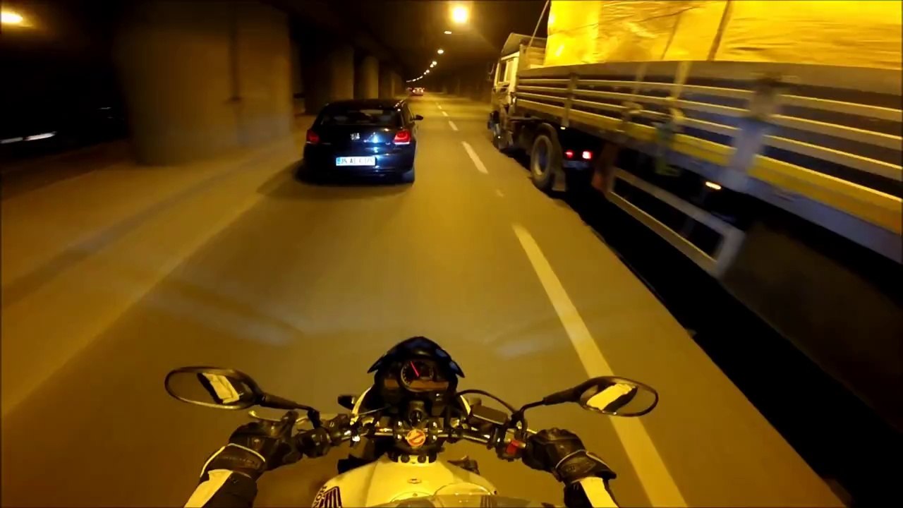 Honda Hornet 600 Tunnel