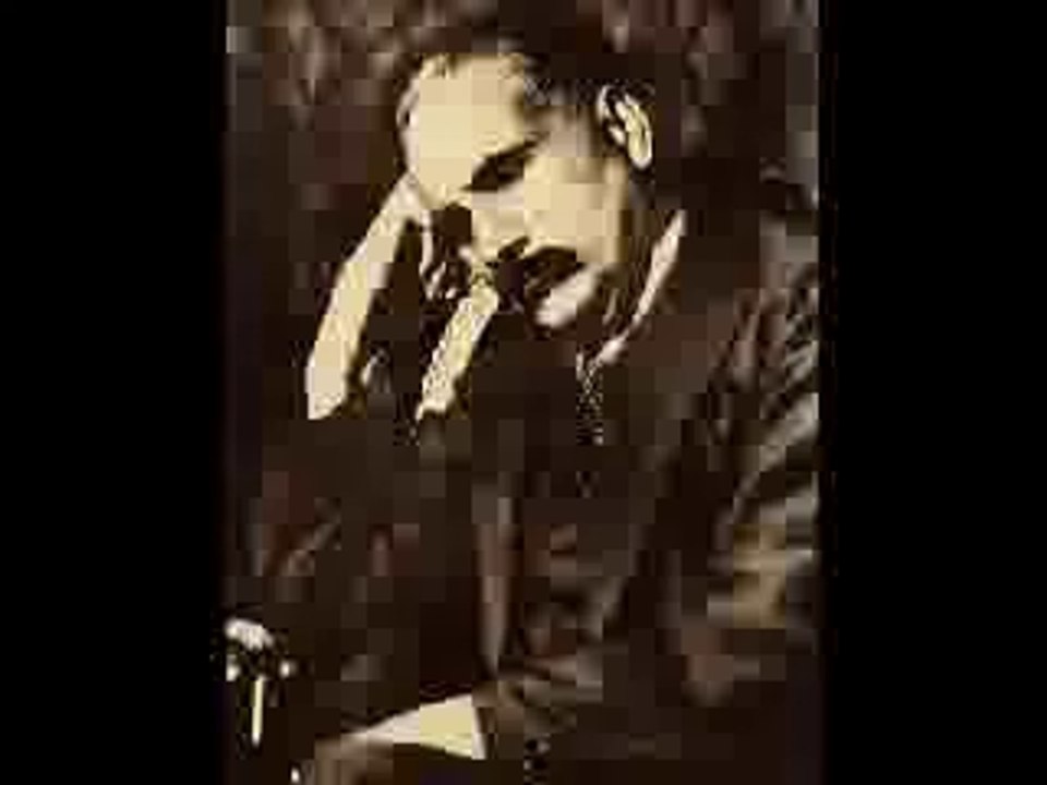 Kalam-e-Iqbal Tu raaz-e-kunfaka he.