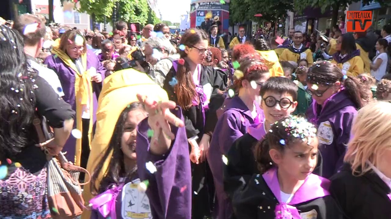 Vidéo Puteaux: Le carnaval des accueils de loisirs