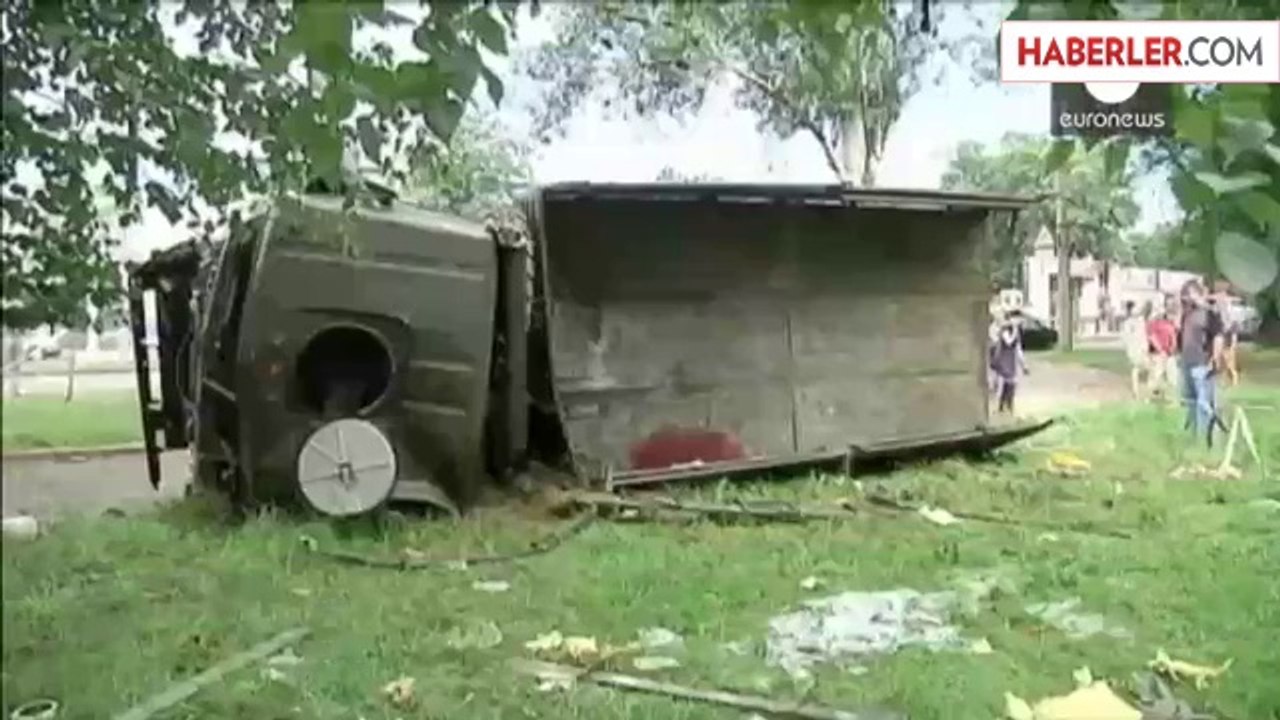 Donetsk'de En Az 40 Kişi Öldü, Havaalanı Kontrolü Kiev'de