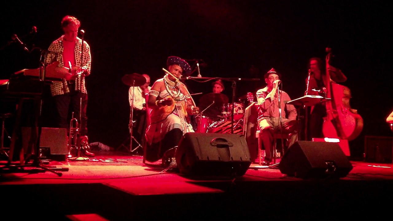 Madosini et Les Barbarins Fourchus (2)