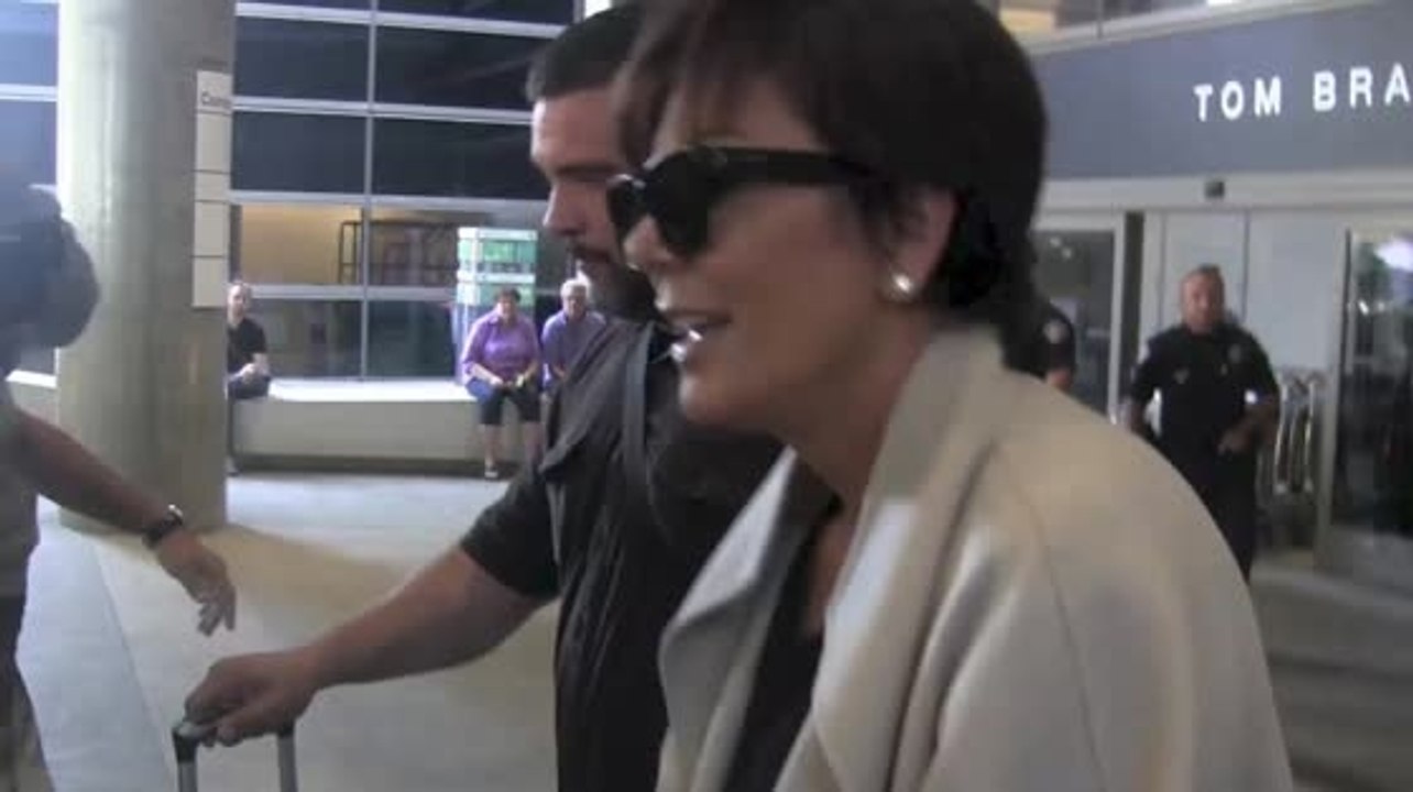 Kris Jenner Ignores Rob Kardashian Questions