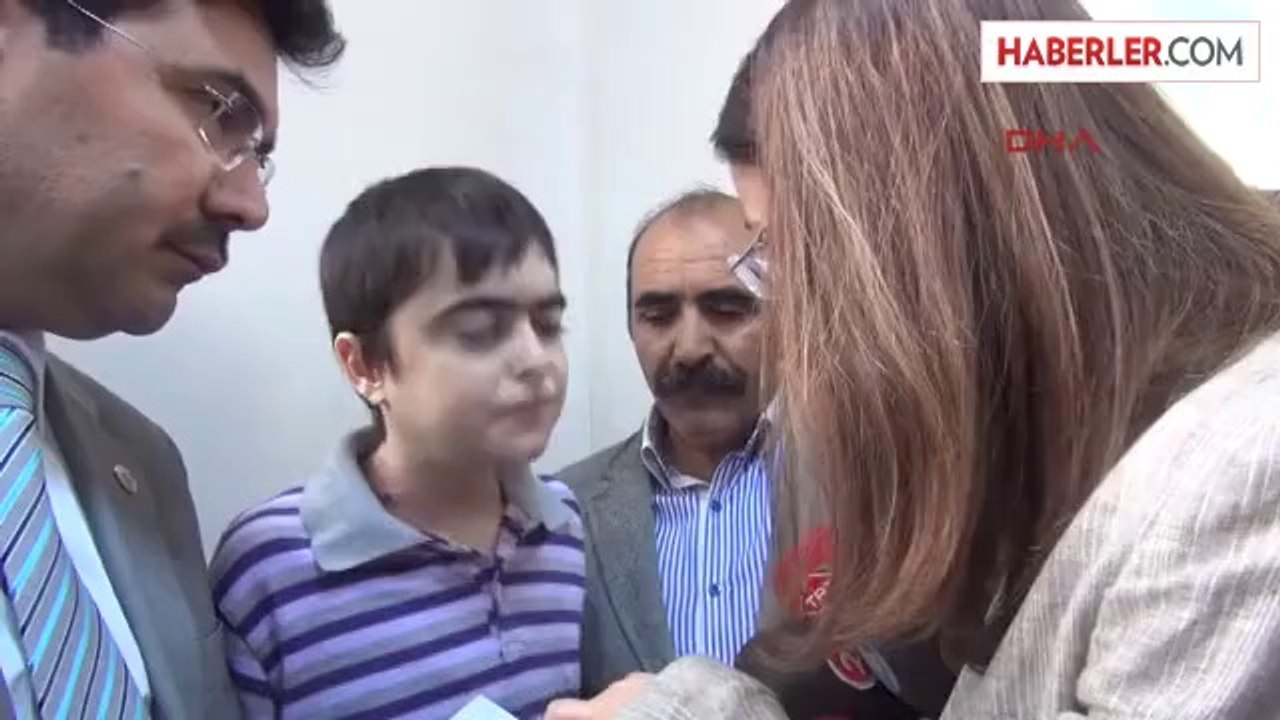 Eskişehir Kadın Bakan Kadın Başkandan Şalvar İstedi