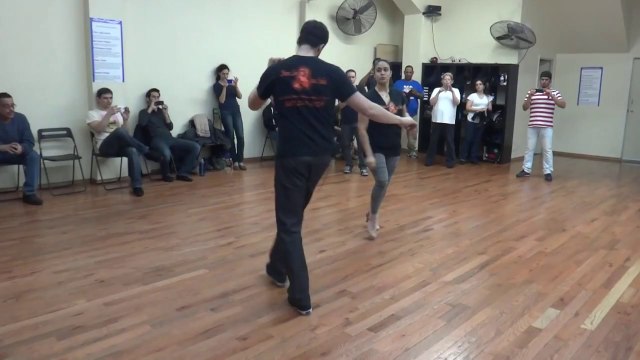 Salsa Lessons in Williamsburg - Nieves Latin Dance Studio