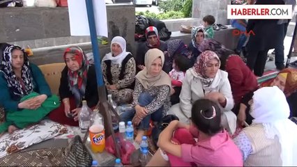 Demirtaş, PKK'nın Çocukları Bırakması İçin Kandil'le Görüşecek