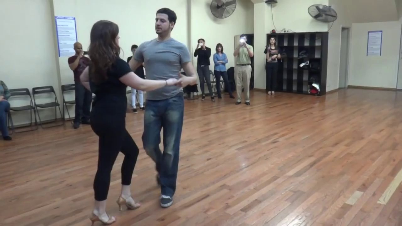 Salsa Dance Lessons near Queens - Nieves Latin Dance Studio
