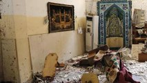 Iraq Shia worshippers killed in suicide blast
