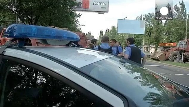 Donetsk'teki ayrılıkçılar Ukrayna ordusuna direniyor