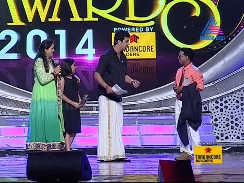 ramesh pisharady and dharmajan on aianet tv awards 2014