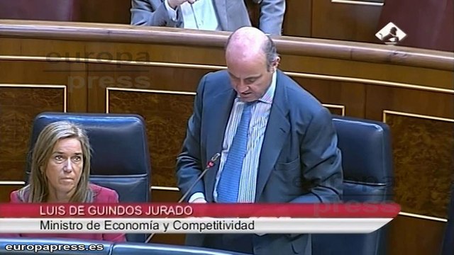 Guindos ve en el salir de la crisis la solución a desahucios