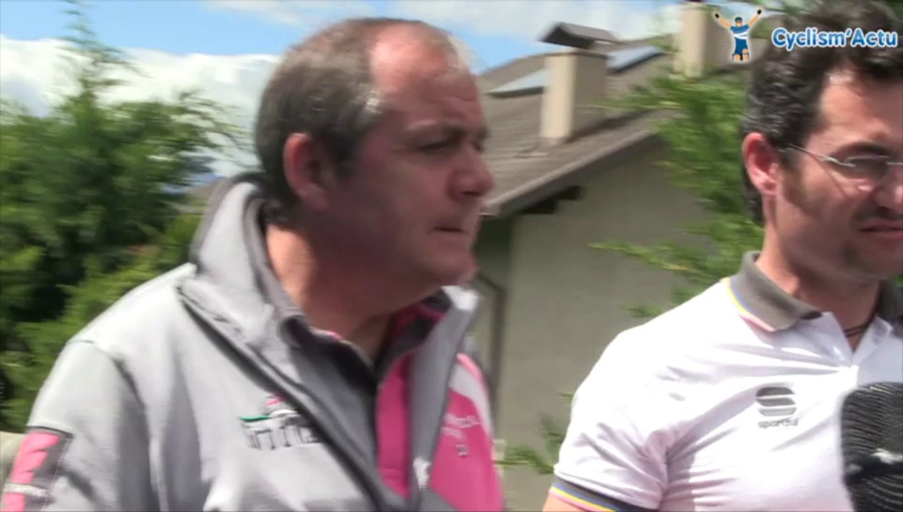 Réunion des directeurs sportifs au départ 17e étape du Tour d'Italie - Giro d'Italia 2014