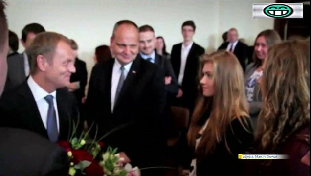 Maria Sokołowska nie przyjęła kwiatów od zdrajcy Donalda Tuska (28.05.2014)