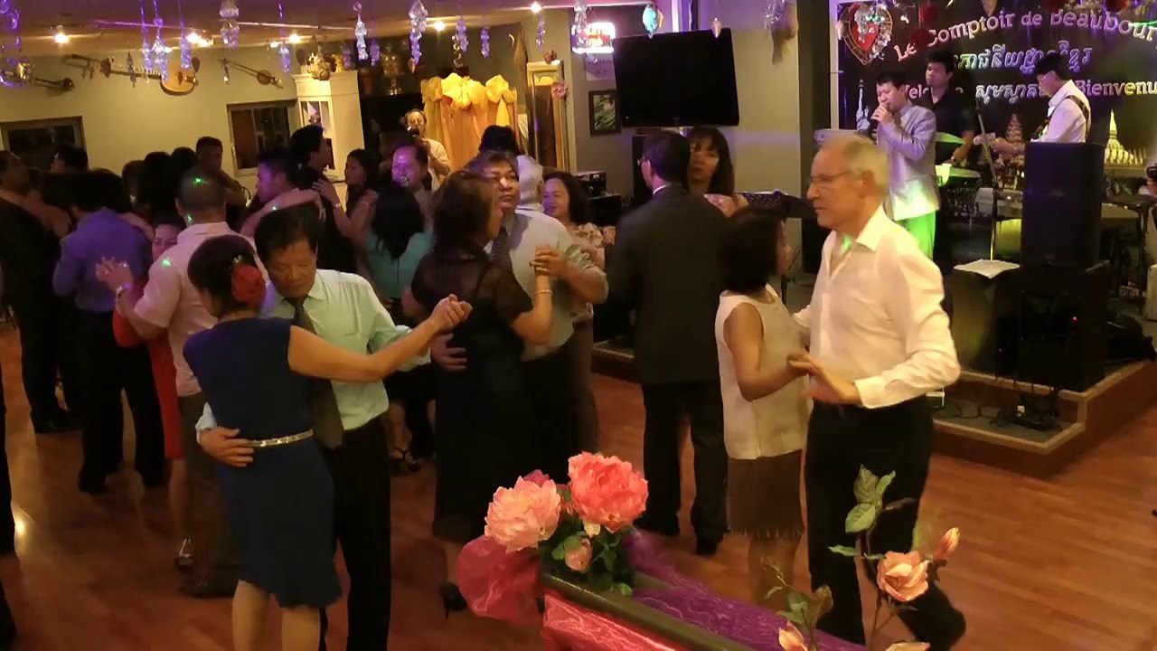 Soirée dansante khmer តារាកម្ពុជា