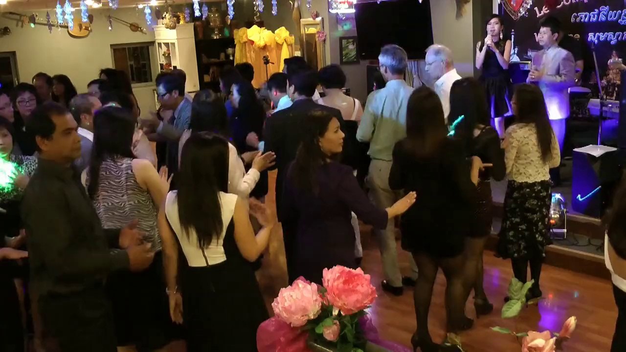 Soirée dansante khmer តារាកម្ពុជា