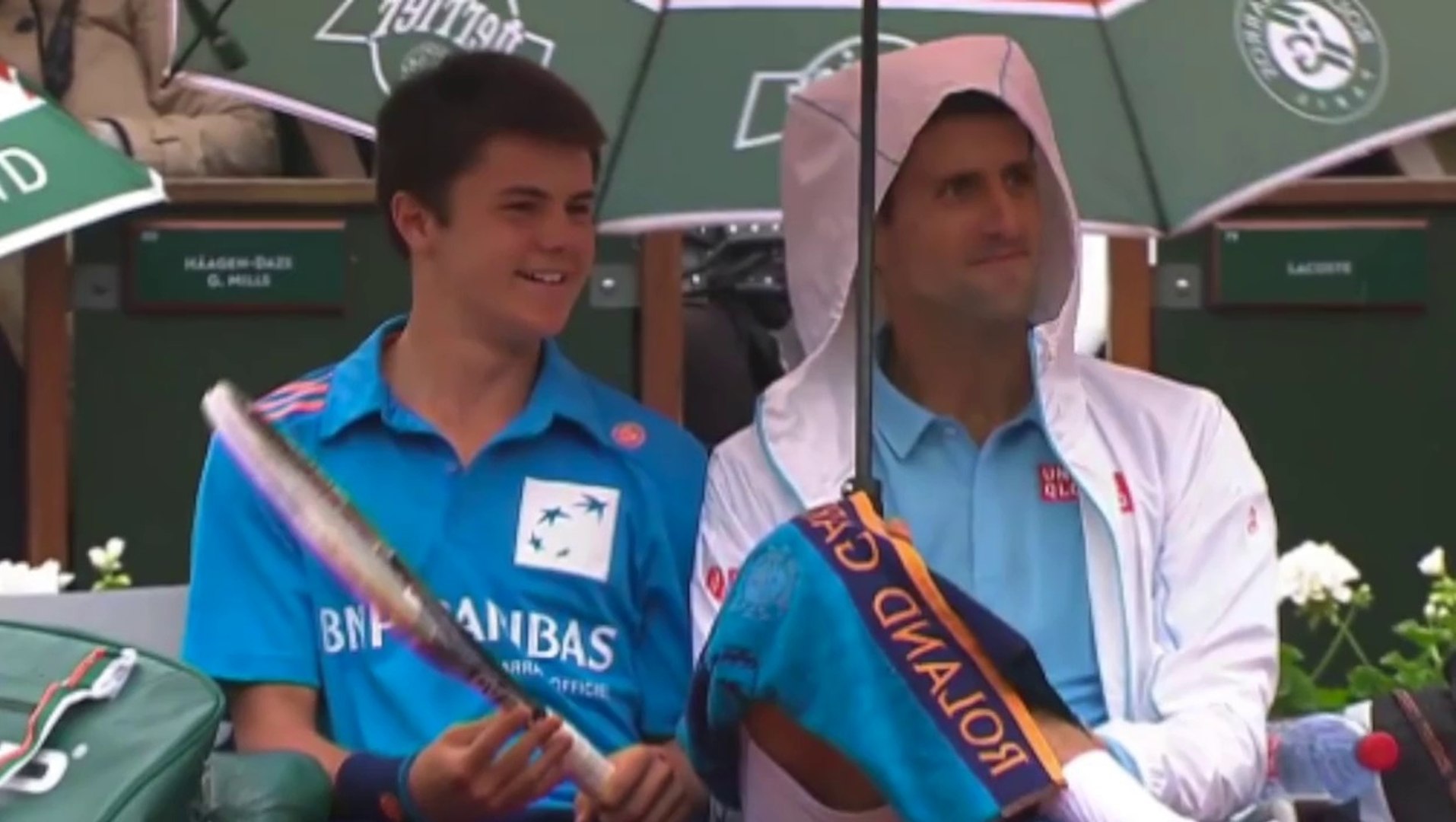 Novak Djokovic Chills With Ball Boy During French Open Video Dailymotion
