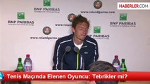 Tenis Maçında Elenen Oyuncu: Tebrikler mi?