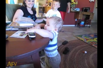 Reaction of a baby when Telephone rings funny