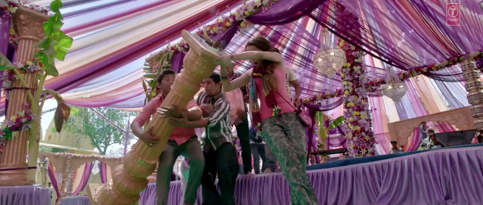 Ek Villain- Banjaara Video Song - Mithoon - Mohd. Irfan - Video Dailymotion[via torchbrowser.com]