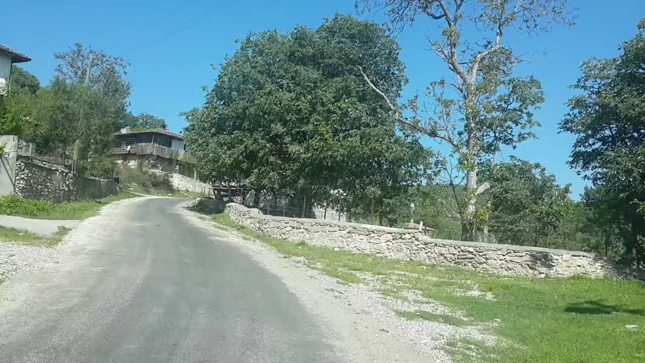 Yiğren  kirec-ocagından-yigren-köylerin-içinden-devam