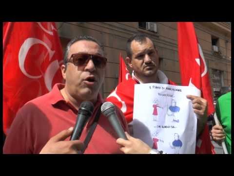 Napoli - Presidio operai di Nola e Pomigliano Fiat davanti alla regione -live- (28.05.14)