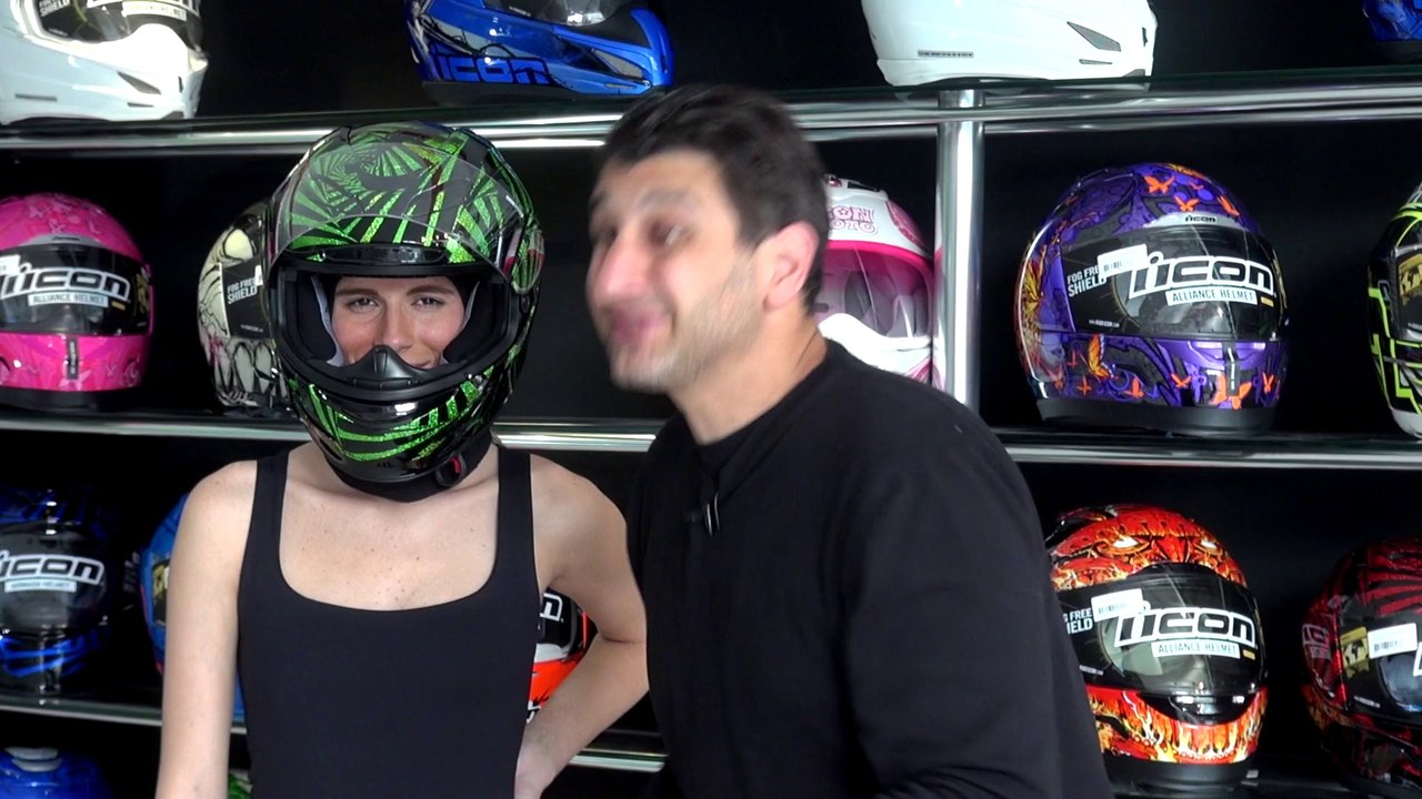 MOTOSELLA - ICON AIRMADA KASK - ALTIN ELBİSELİ ADAM